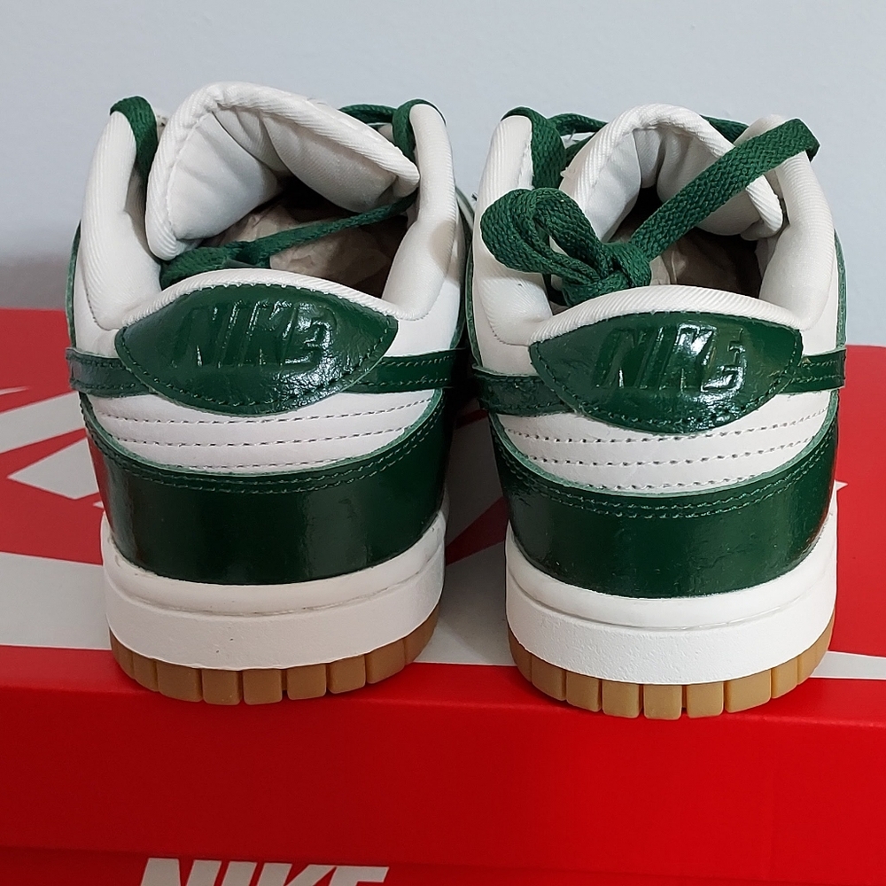 Women's Dunk Low - Gorge Green - Picture 3 of 7